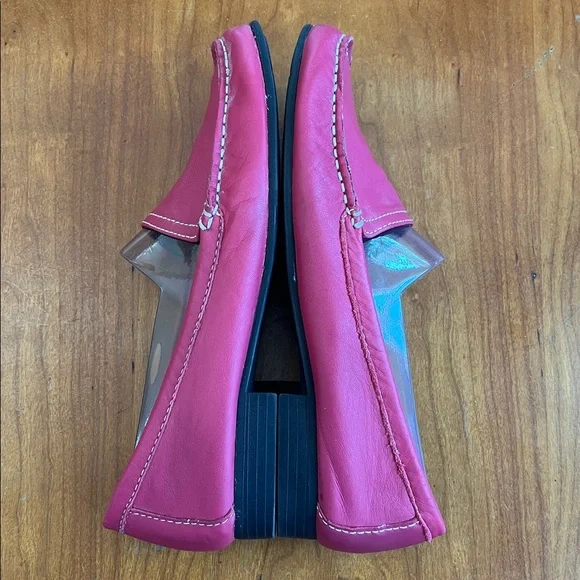 Naturalizer Simmons Coral Pink Leather Loafers w/Cushioned Suede Insoles. 7.5W - Picture 7 of 10